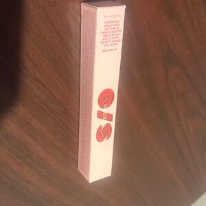 Lip Enhancer - Red